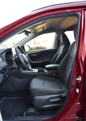 Toyota RAV4 cena 149900 przebieg: 63031, rok produkcji 2020 z Połaniec małe 154